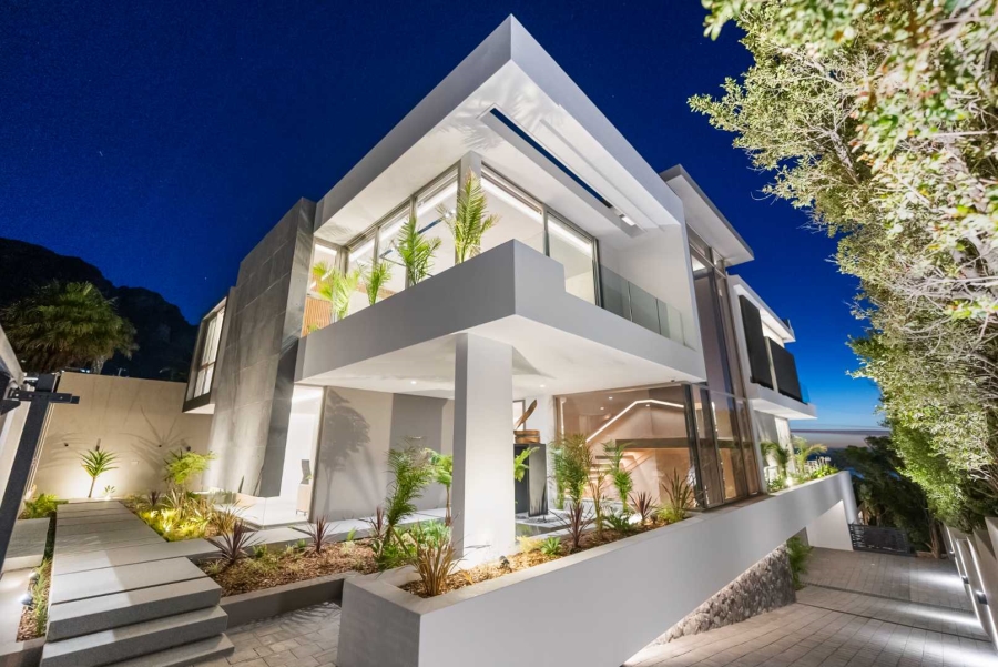 5 Bedroom Property for Sale in Camps Bay Western Cape